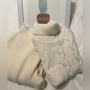 House of Harlow 1960 Cream Cable Knit Turtleneck Sweater sets
